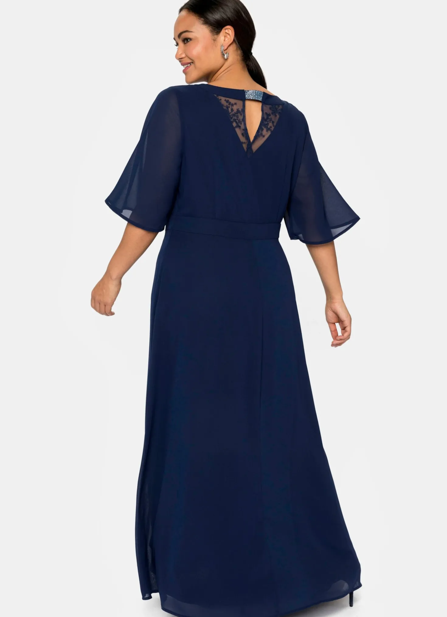 Abendkleid aus Chiffon, mit Spitzen-Einsatz