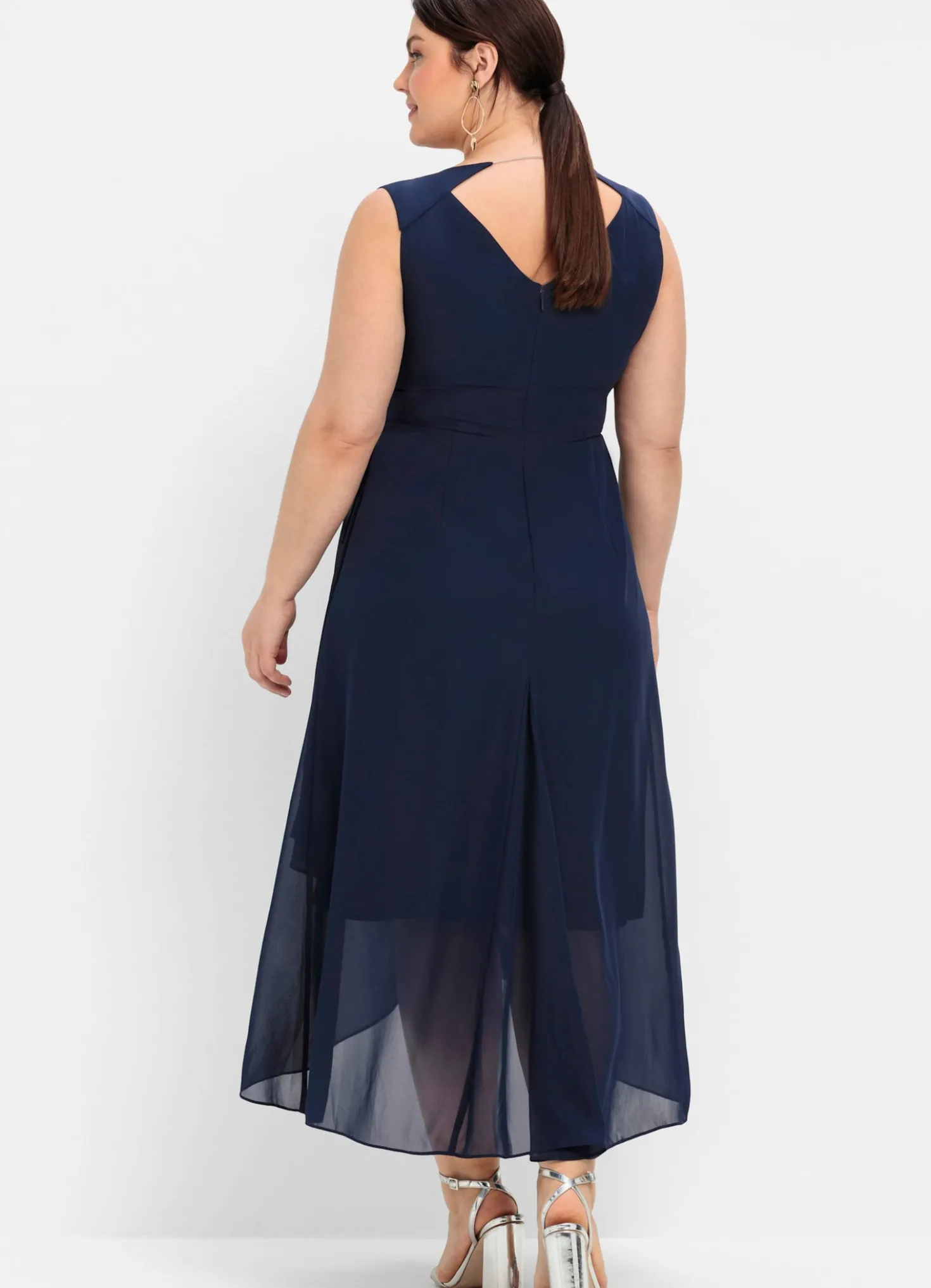 Abendkleid in Wickeloptik, aus Chiffon