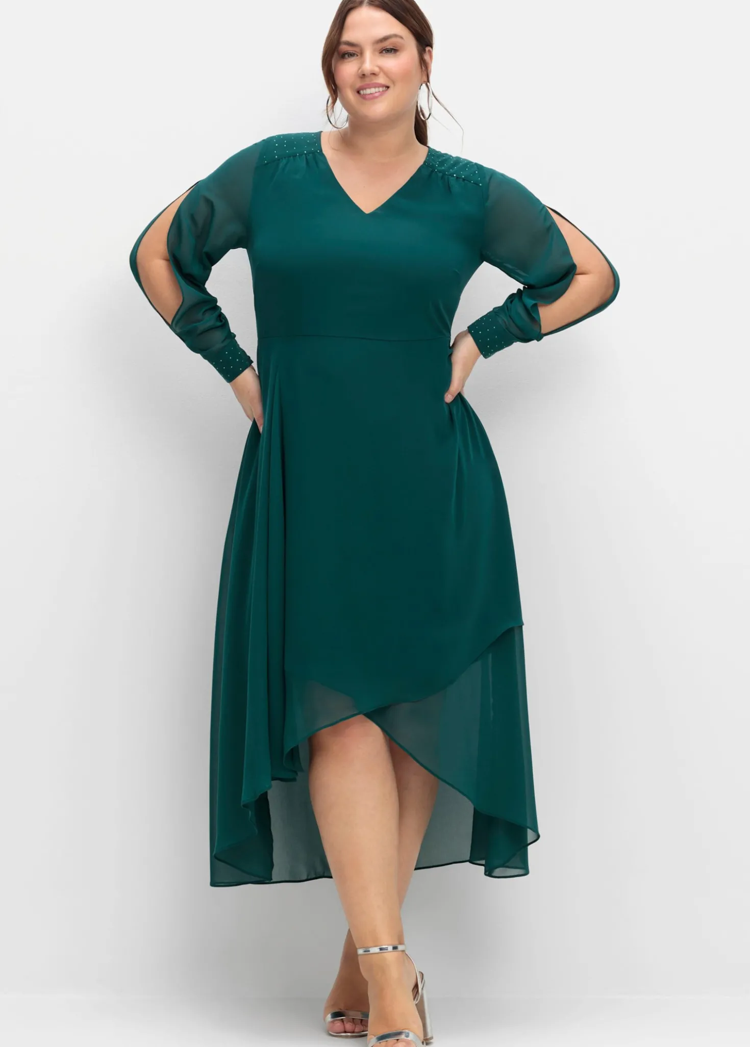 Abendkleid mit kleinen Schmucksteinchen