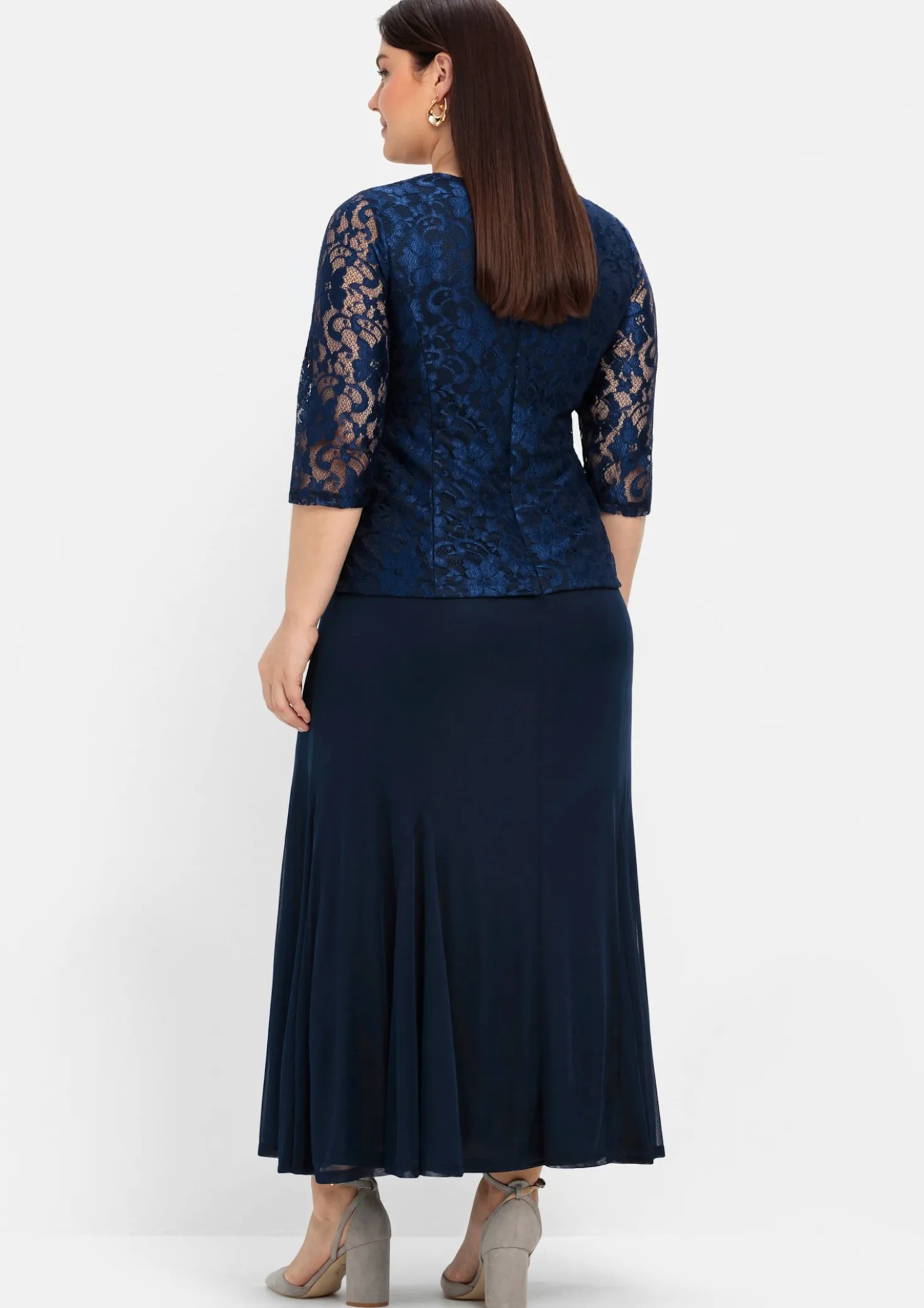 Abendkleid mit Spitze und Mesh