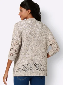 Ajourstrickjacke mit Fledermaus-Ärmeln