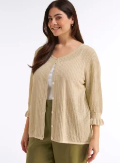 Ajourstrickjacke mit Glanzgarn-Effekt