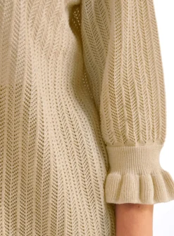 Ajourstrickjacke mit Glanzgarn-Effekt