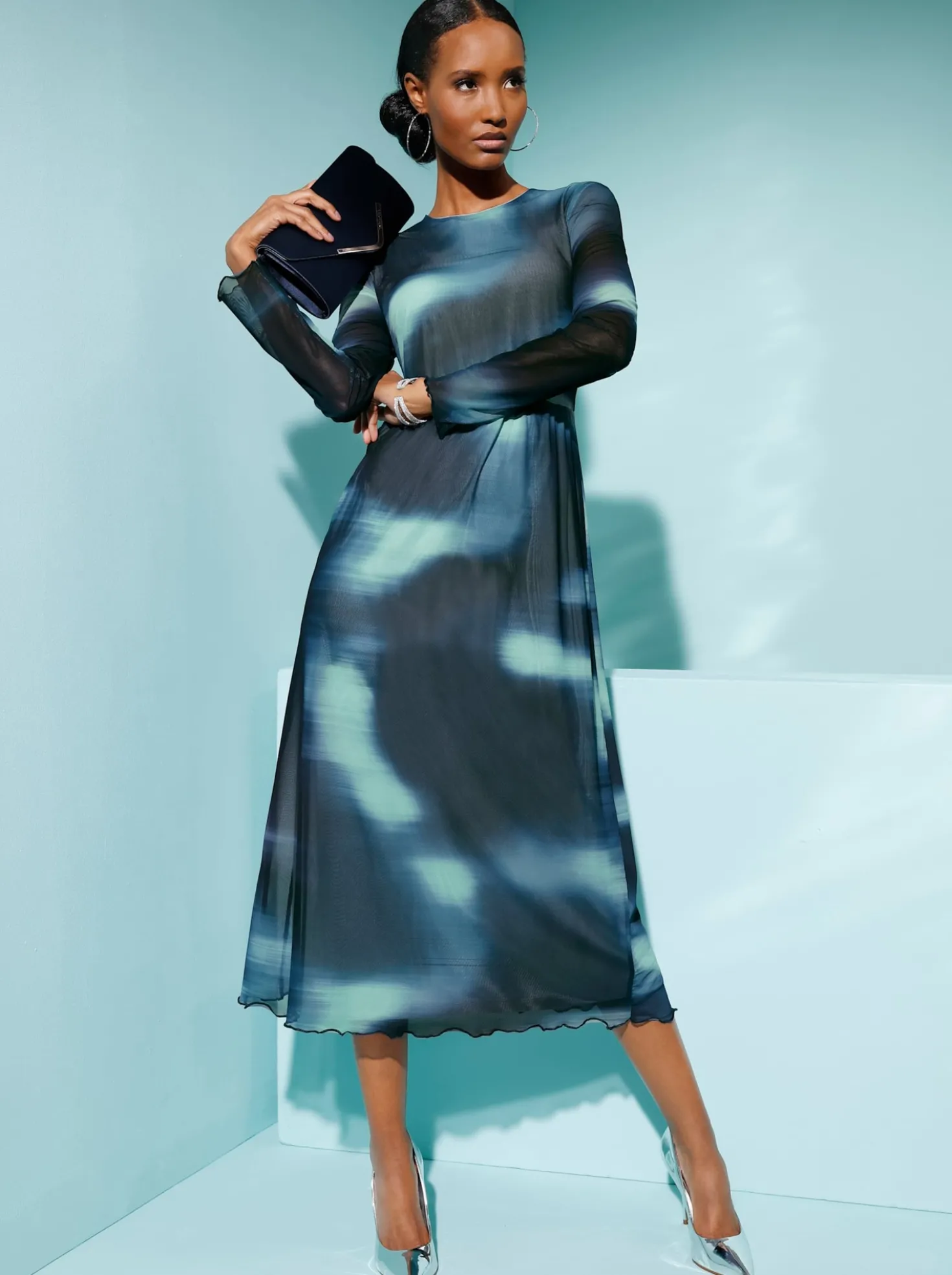 A-Linien-Kleid mit transparenten Ärmeln