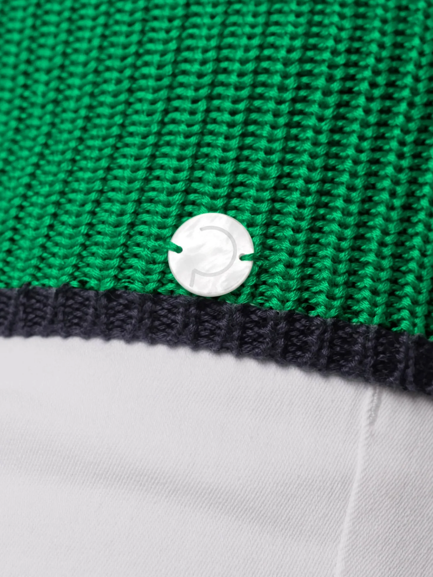 3/4-Arm-Pullover mit Kontrastkanten