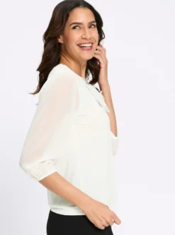 3/4-Arm-Shirt mit aufgesetzter Deko-Blüte