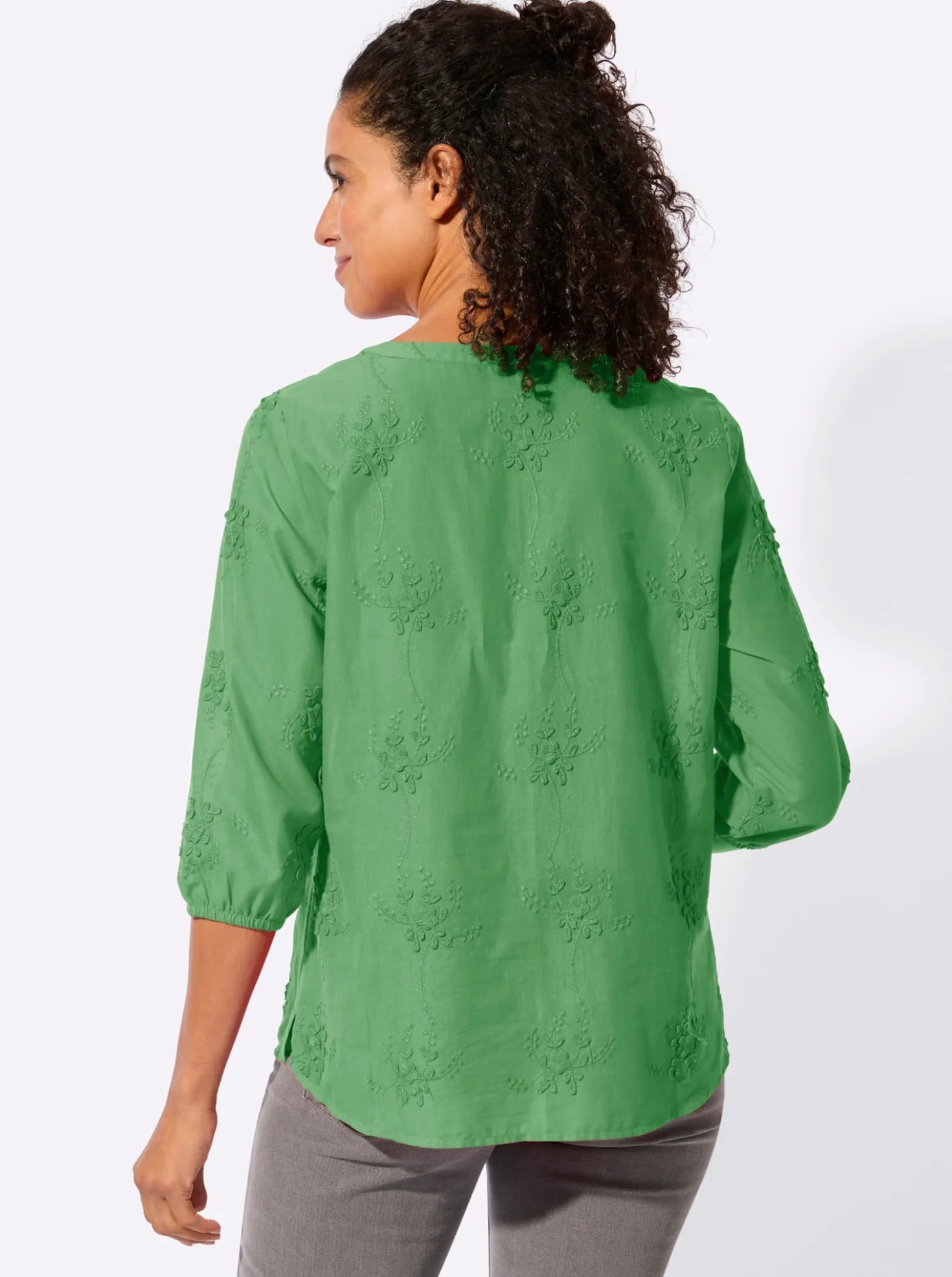Baumwollbluse mit 3D-Blütenstickerei