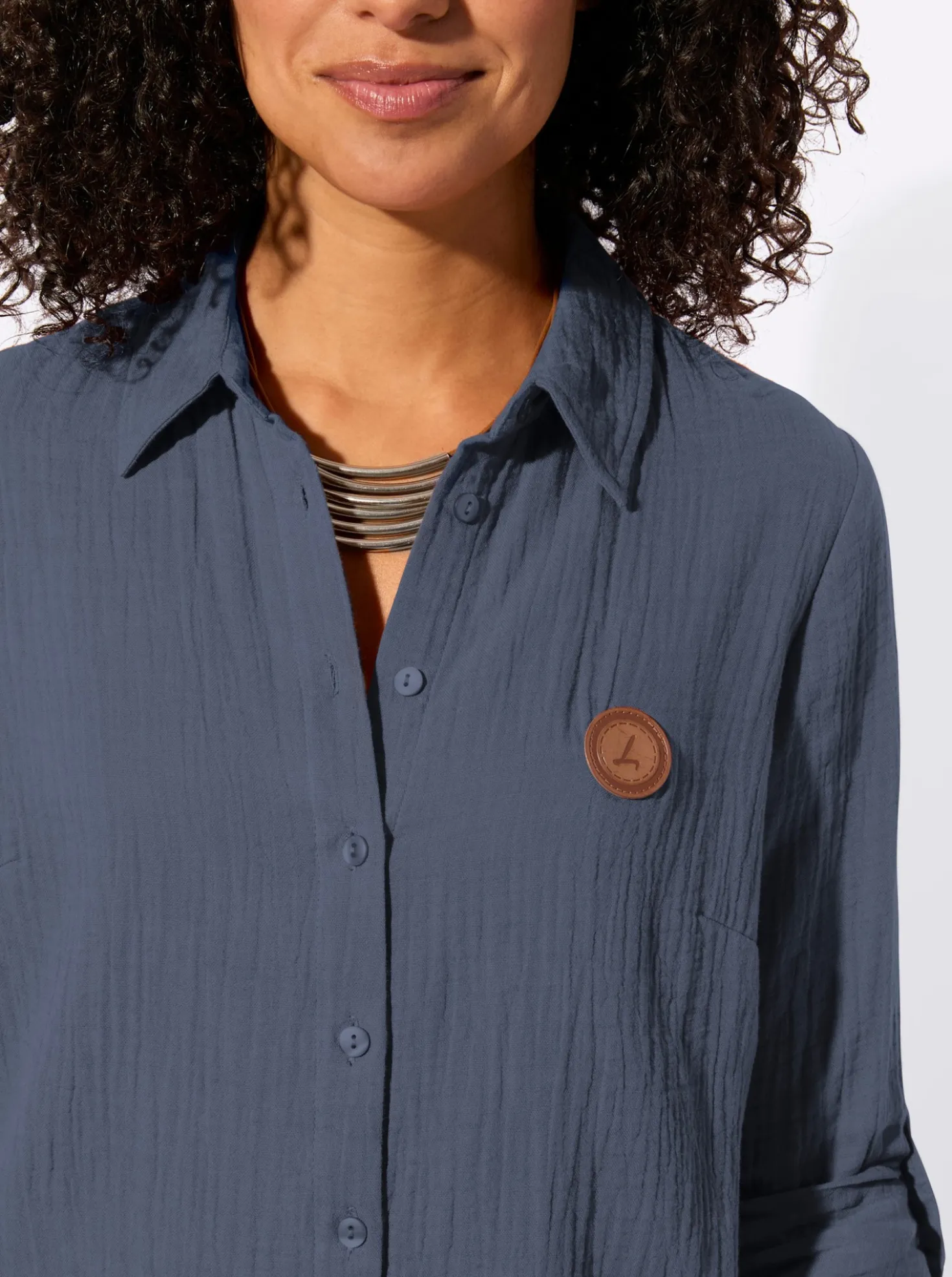 Baumwollbluse mit krempelbaren Ärmeln