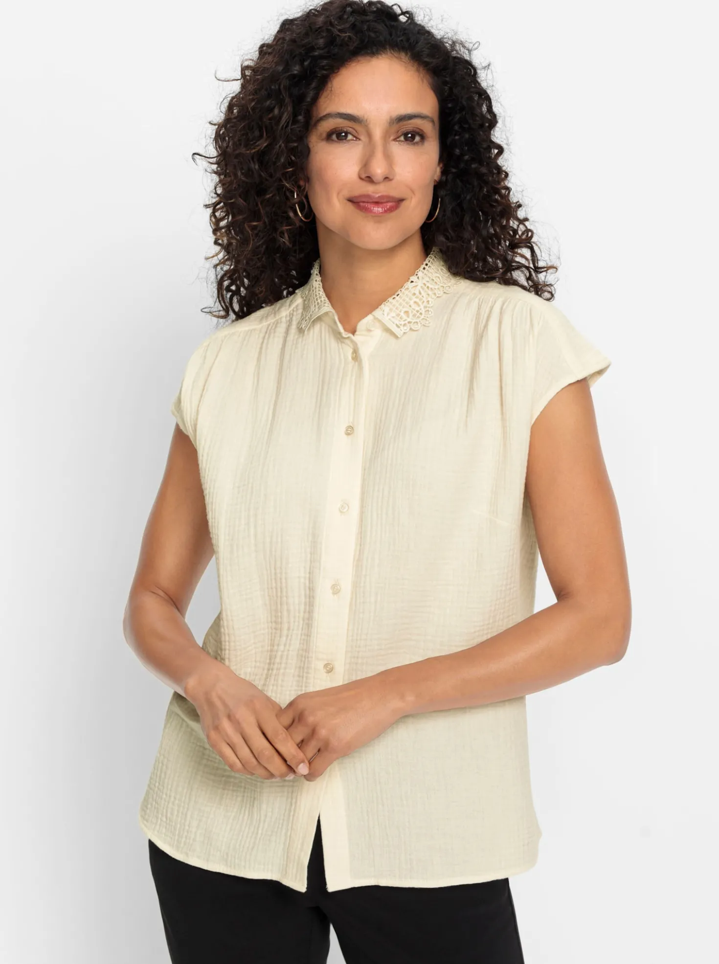 Baumwollbluse mit Spitzenkragen