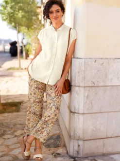 Baumwollbluse mit Spitzenkragen