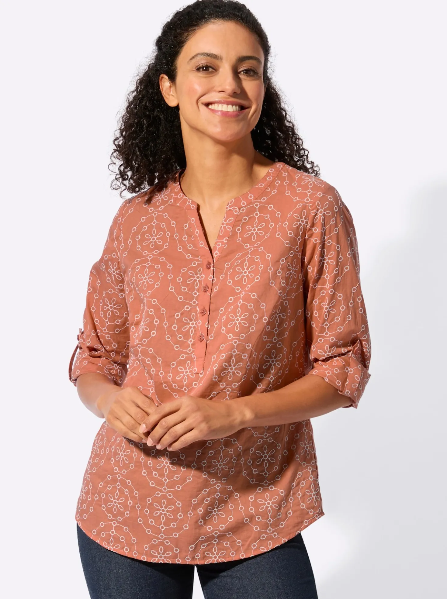 Baumwollbluse mit Stickerei rundum