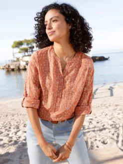 Baumwollbluse mit Stickerei rundum