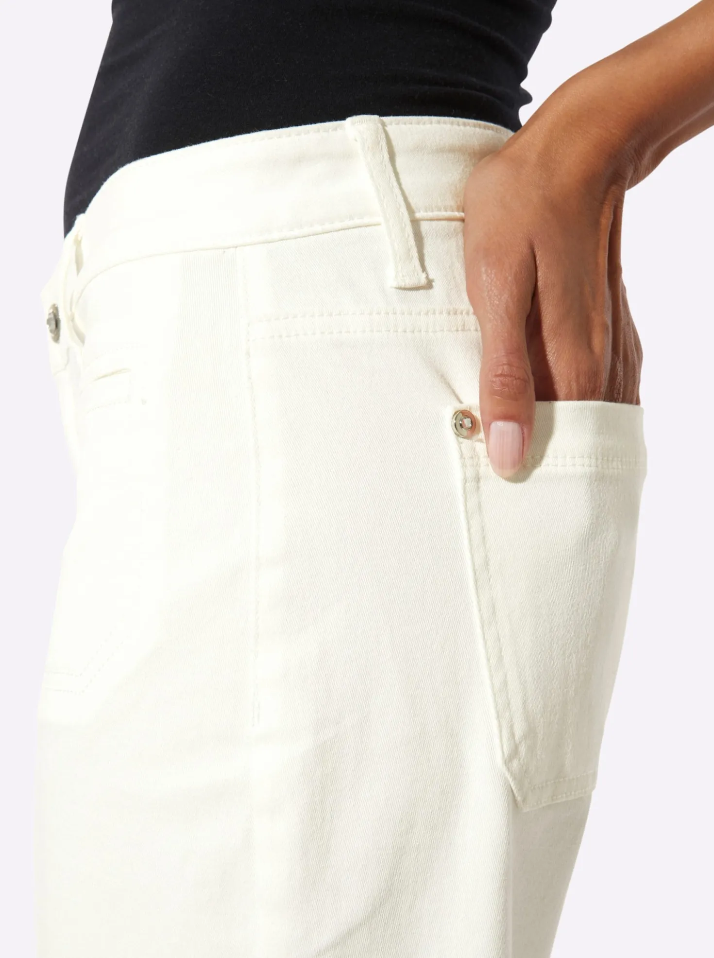 Baumwollhose mit Bügelfalten