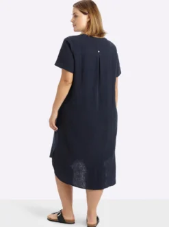Baumwollkleid mit V-Ausschnitt und Knopfleiste
