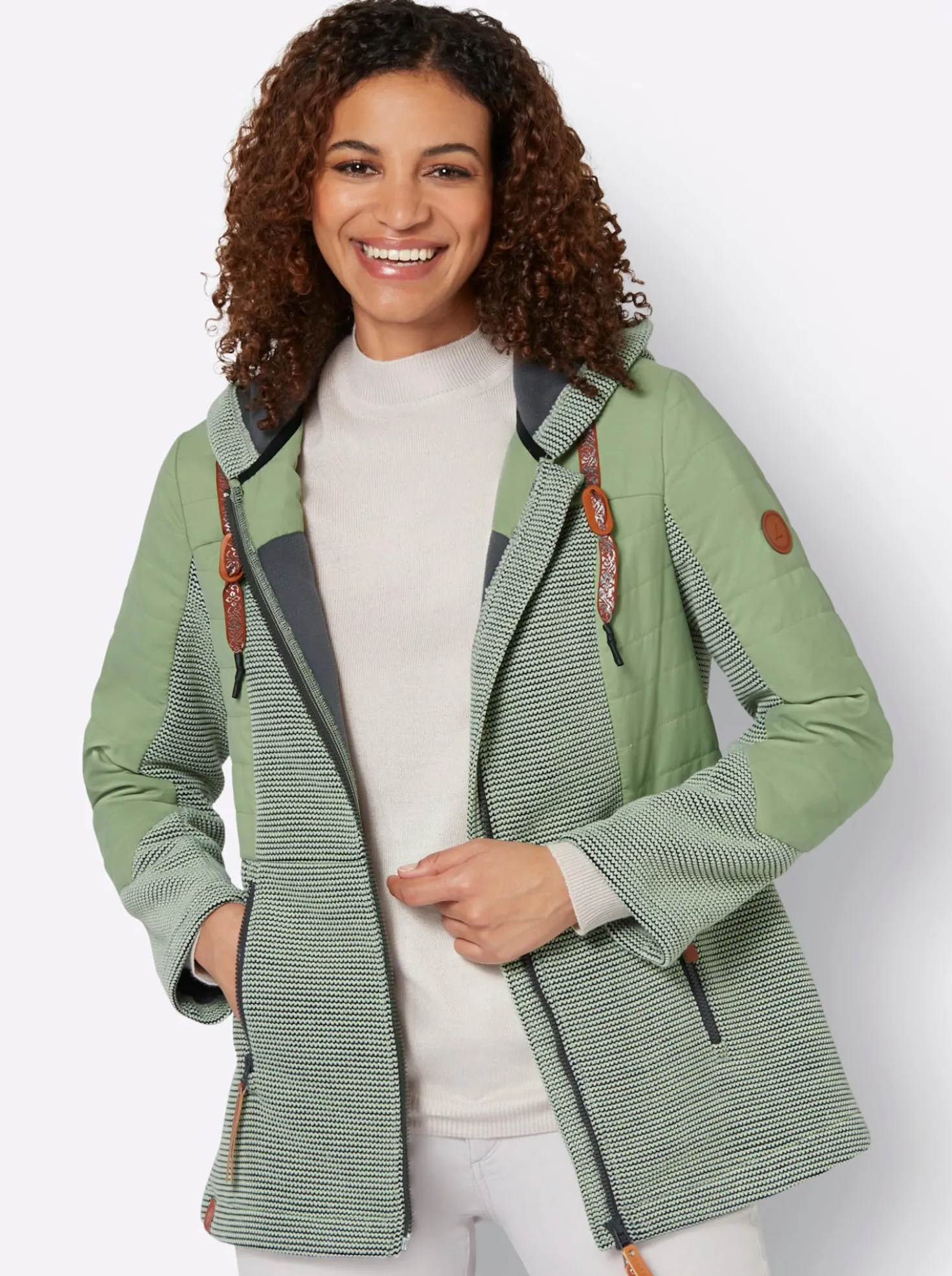 Übergangsjacke im Mix aus Fleece und Stepp