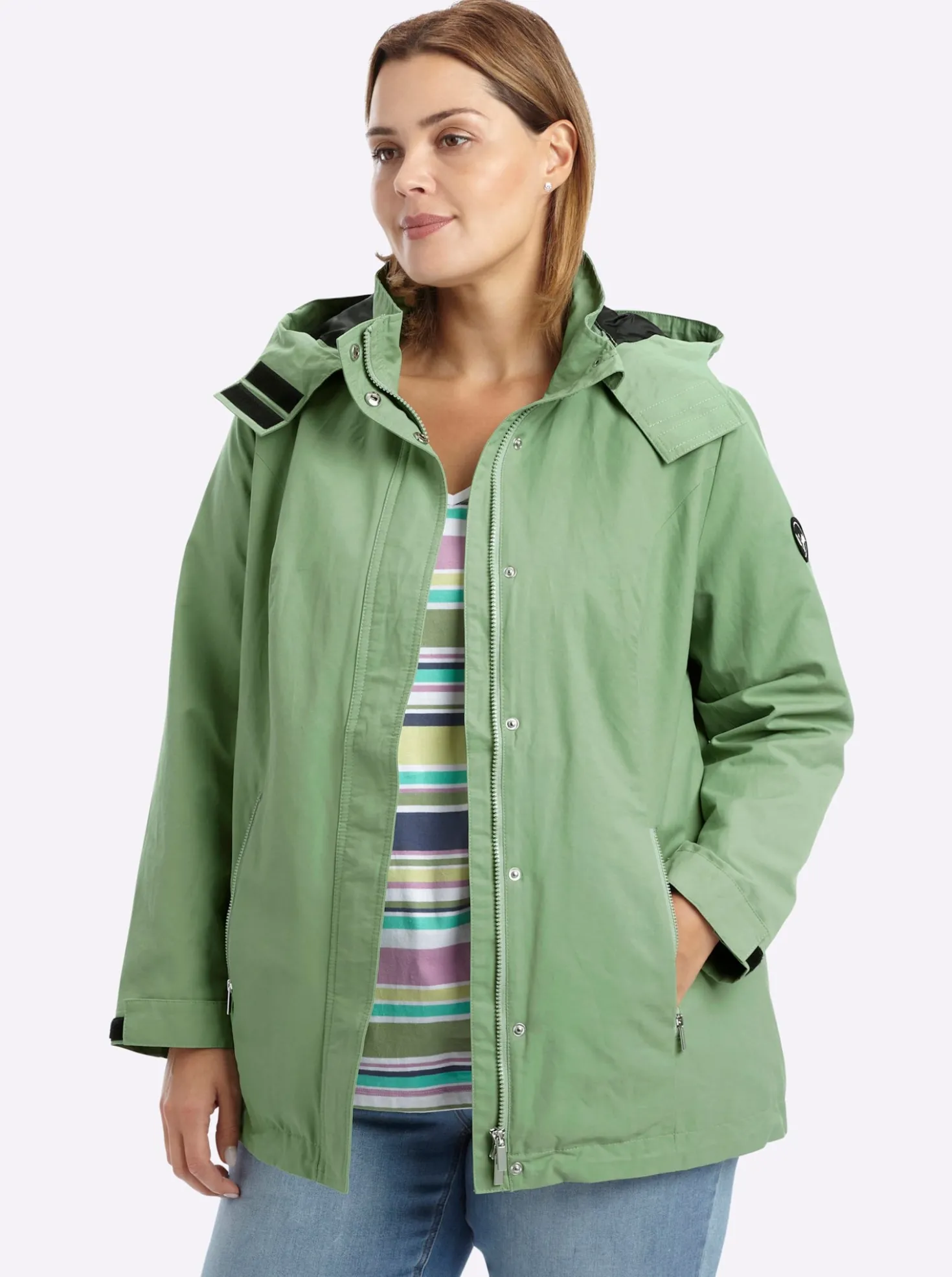 Übergangsjacke mit abnehmbarer Kapuze