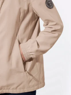 Übergangsjacke mit Tunnelzug auf Taillenhöhe