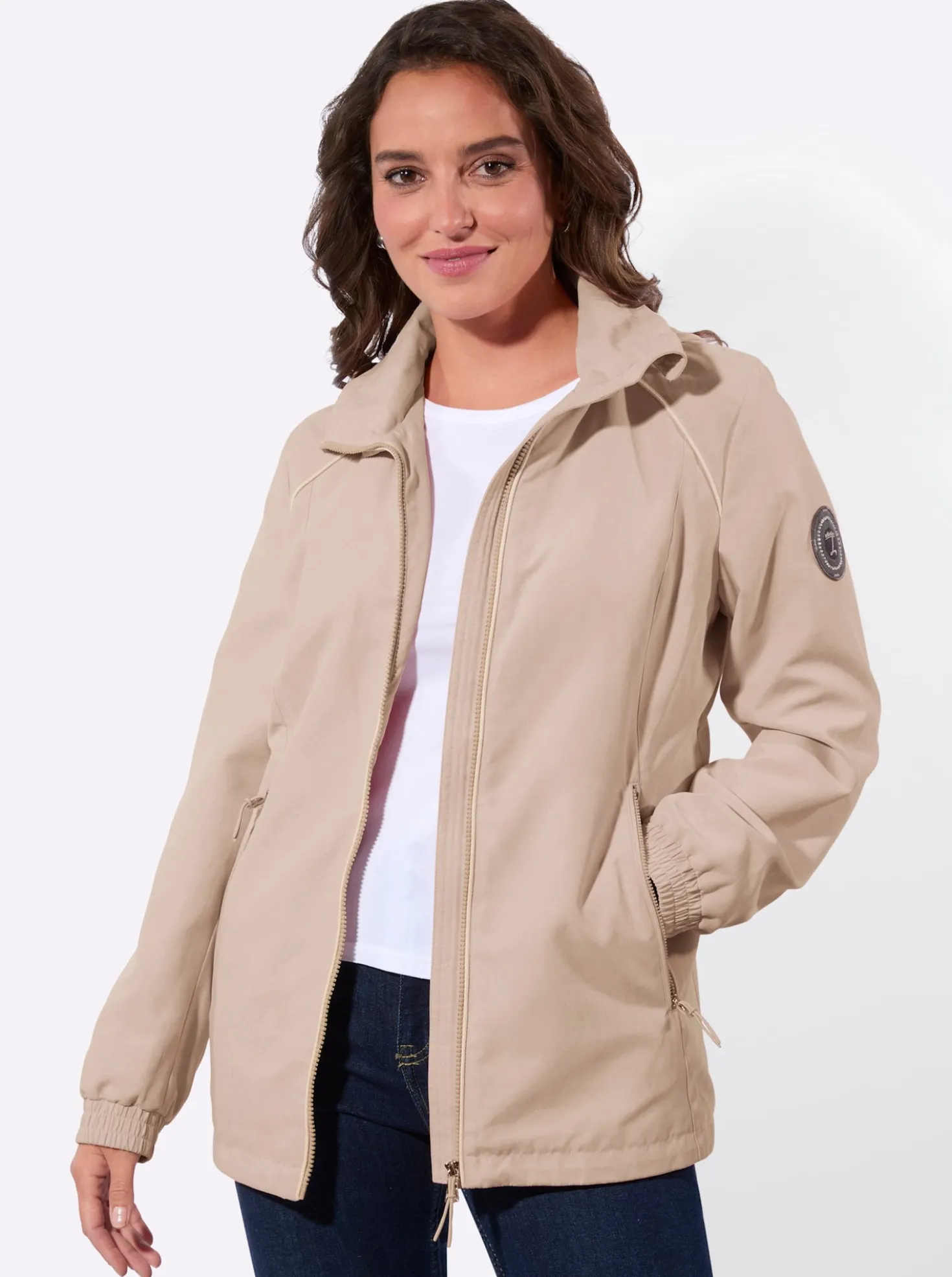Übergangsjacke mit Tunnelzug auf Taillenhöhe