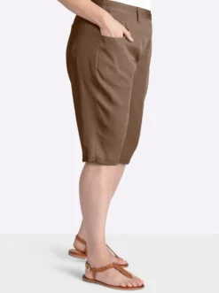 Bermudas mit weiterem Oberschenkel