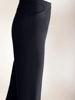 Bügelfaltenhose in Bauch-weg-Form