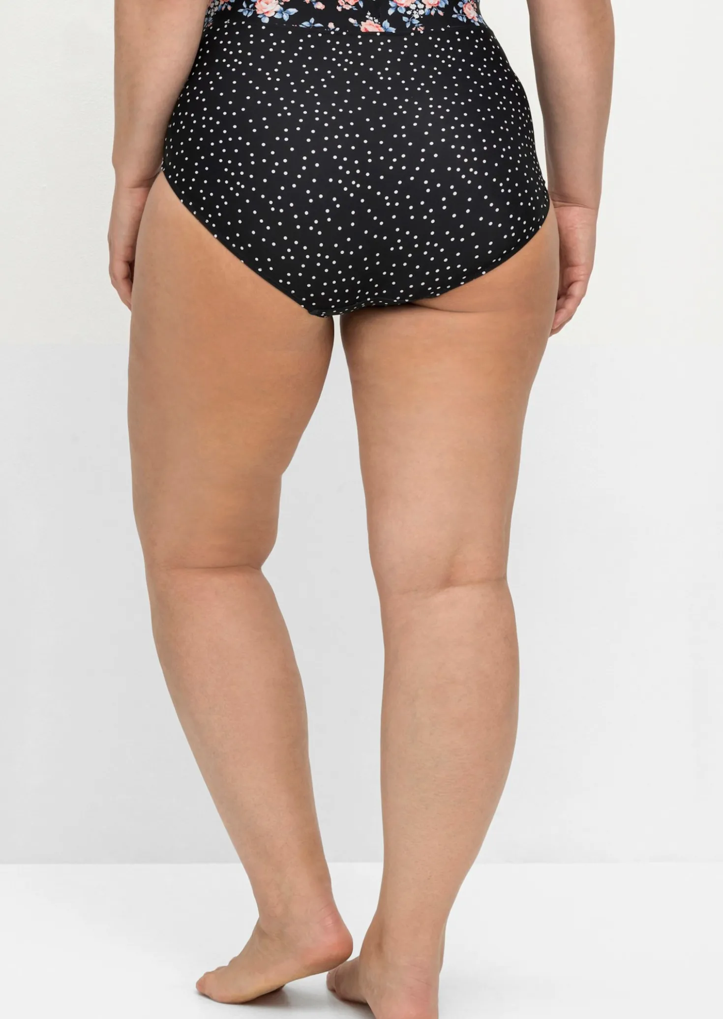 Bikini-Hose mit Shaping-Einsatz