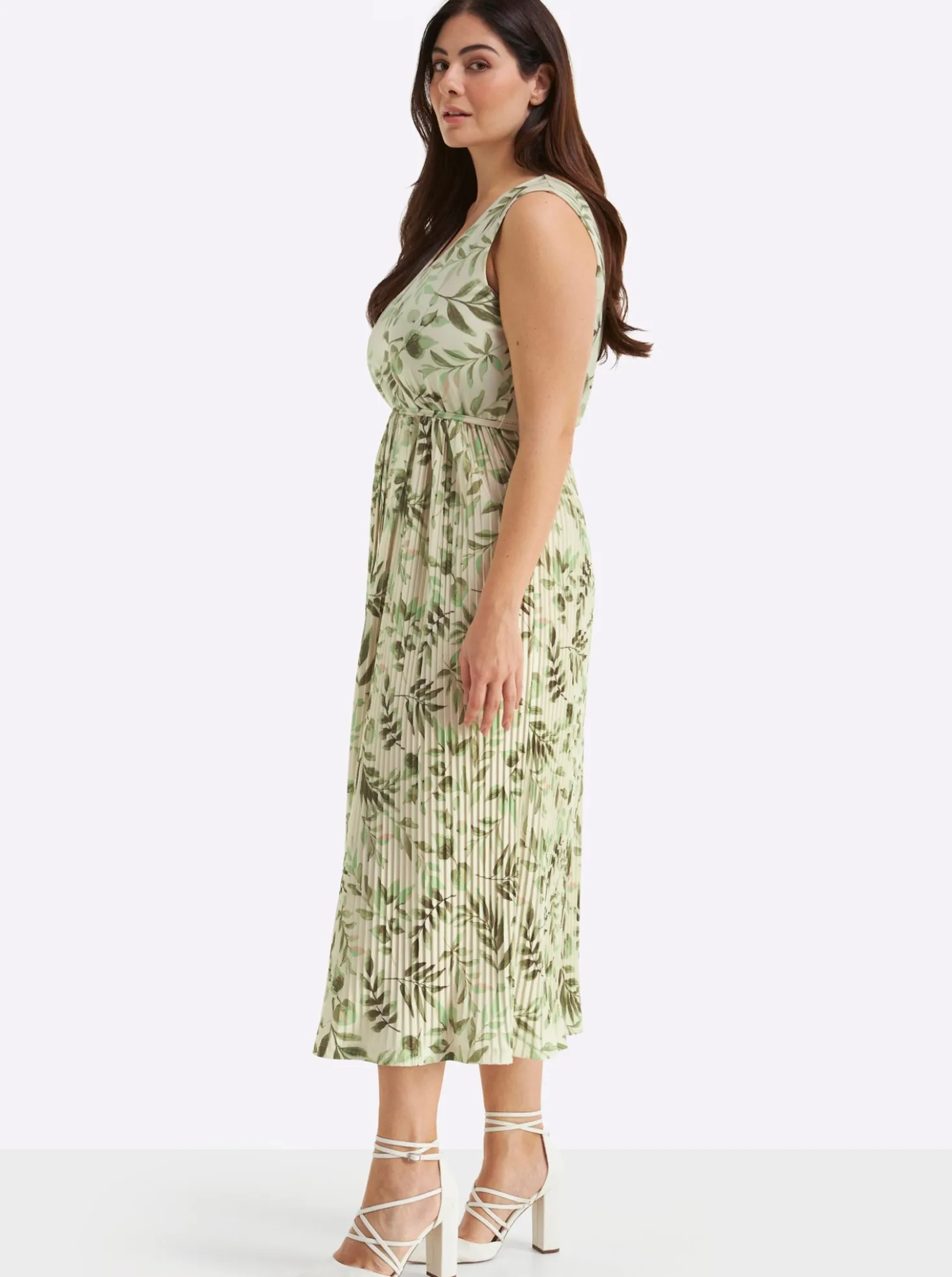 Blumenkleid mit plissiertem Rock