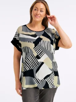 Blusenshirt mit Grafikprint vorn