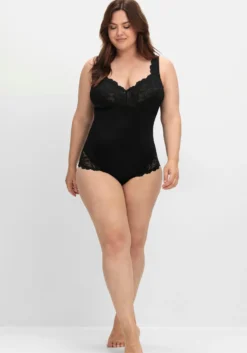 Body mit gepolsterten Trägern