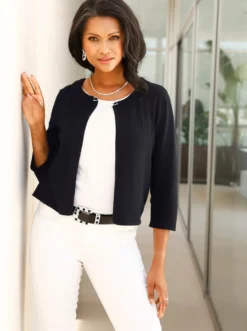 Bolero mit Zierspange