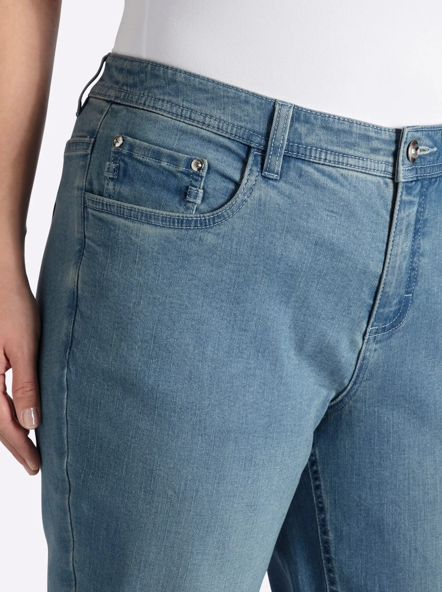 Bootcut-Jeans mit Fransensaum