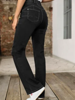 Bootcut-Jeans mit Push-up-Effekt