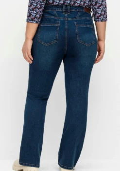 Bootcut-Jeans mit schmalem Bein und bequemer Taille