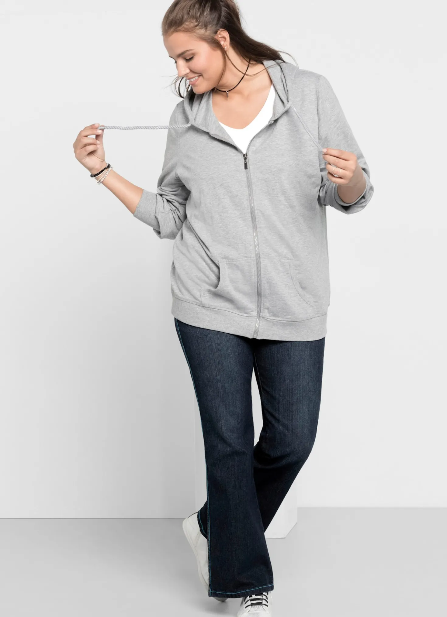 Bootcut-Jeans mit Used-Effekten