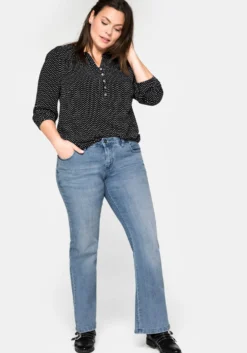Bootcut-Jeans mit Used-Effekten