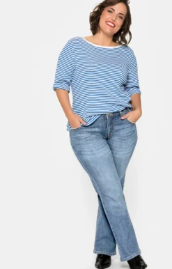 Bootcut-Jeans mit Used-Effekten