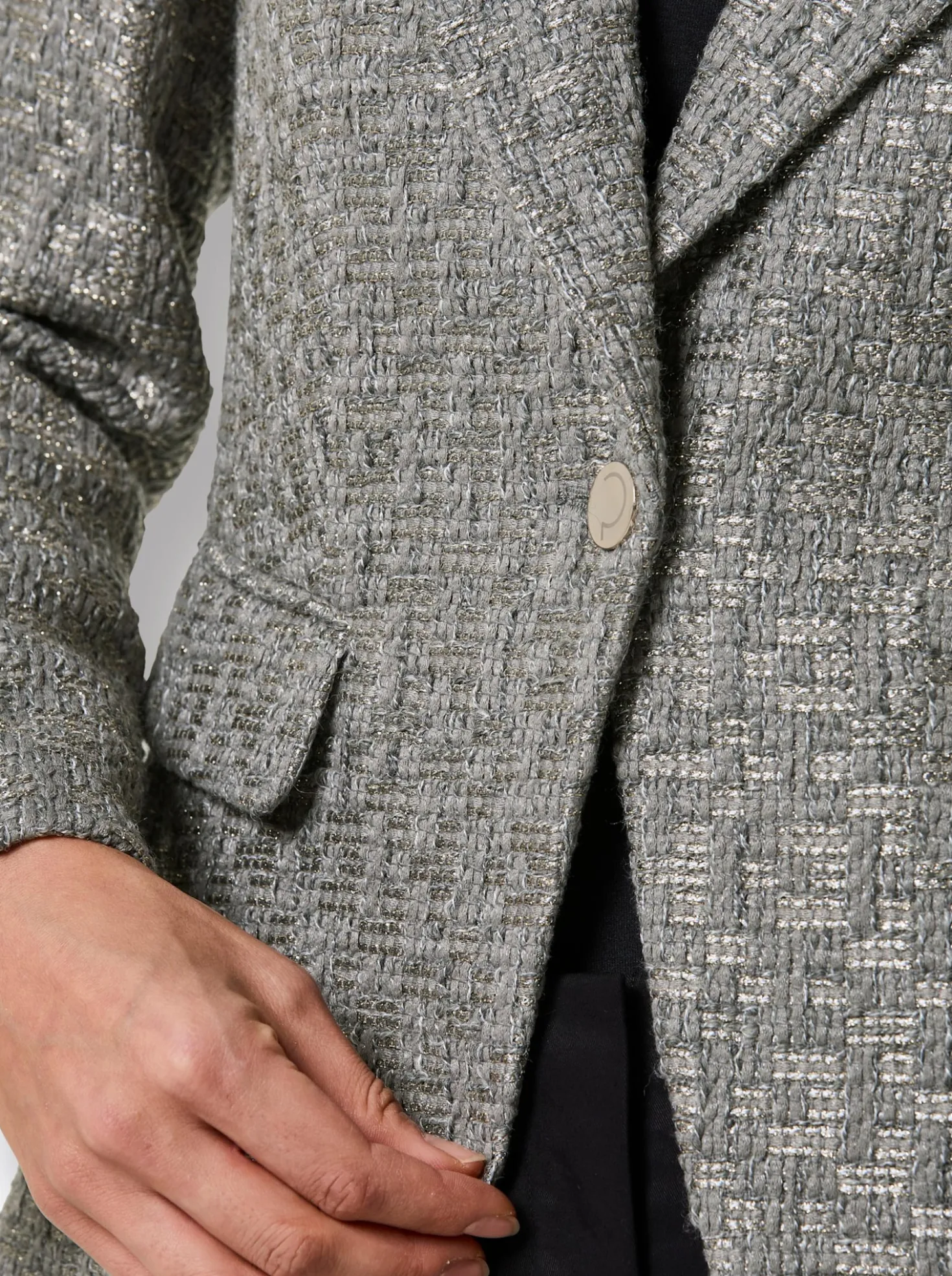 Bouclé-Blazer mit schräger Kante