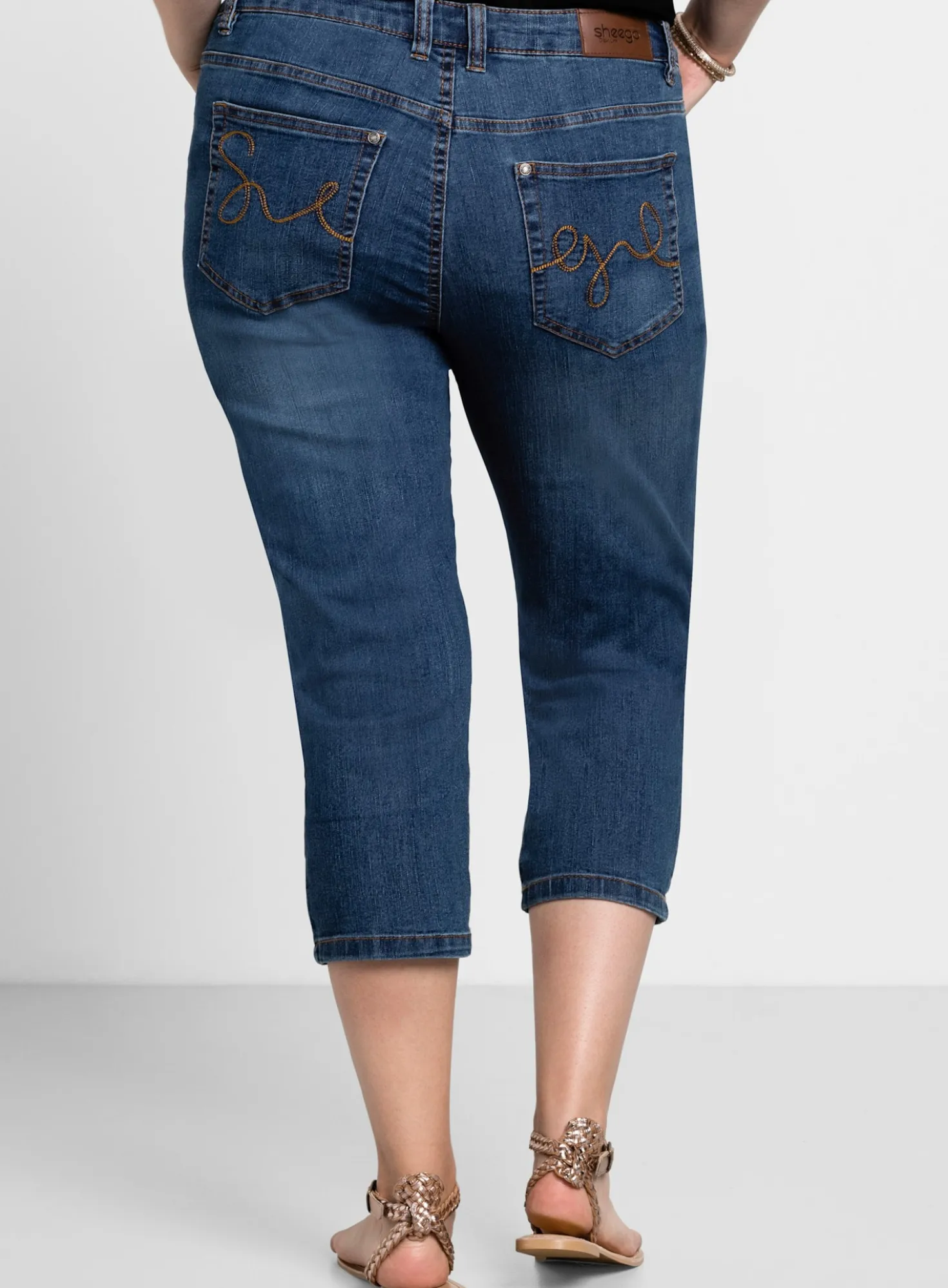 Caprijeans mit Krempelfunktion