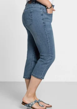 Caprijeans mit Krempelfunktion