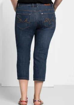 Caprijeans mit Krempelfunktion