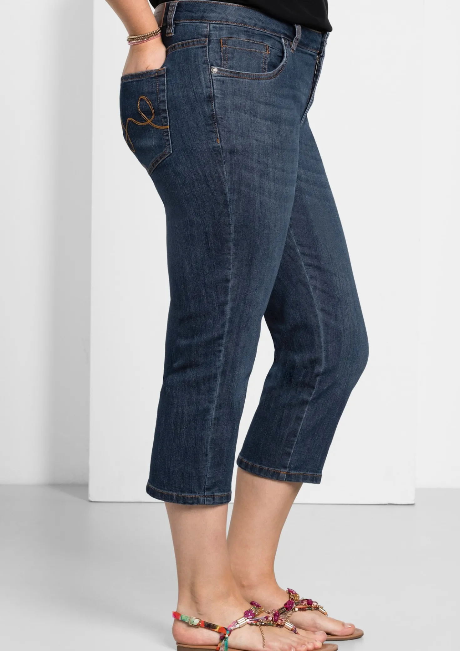 Caprijeans mit Krempelfunktion