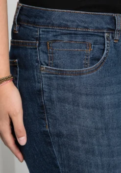Caprijeans mit Krempelfunktion