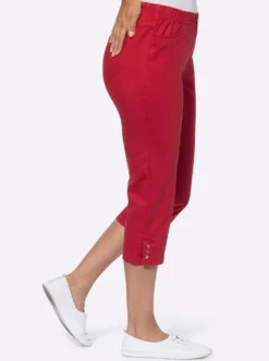 Caprijeans mit Nieten-Verzierung