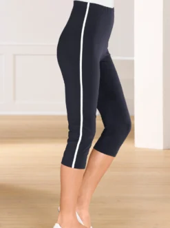 Caprileggings mit kontrastfarbigen Paspeln
