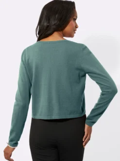 Cardigan mit einem Hakenverschluss