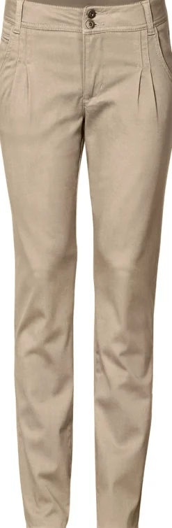 Chinohose in Karotten-Form