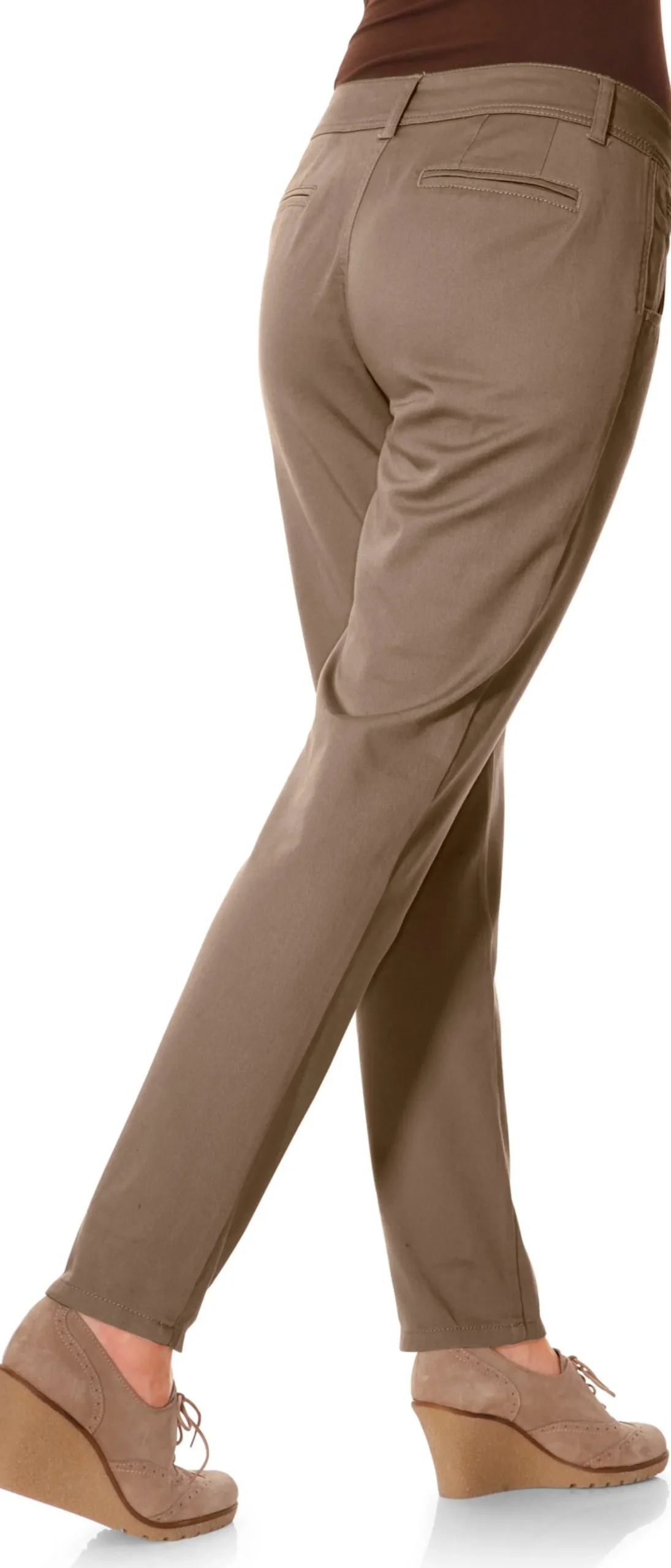 Chinohose in Karotten-Form