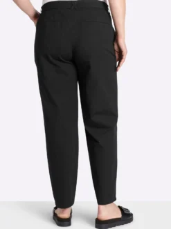 Chinohose mit Gürtel