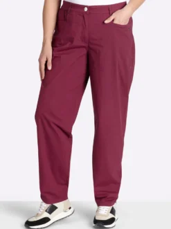 Chinohose mit Ziertaschen hinten