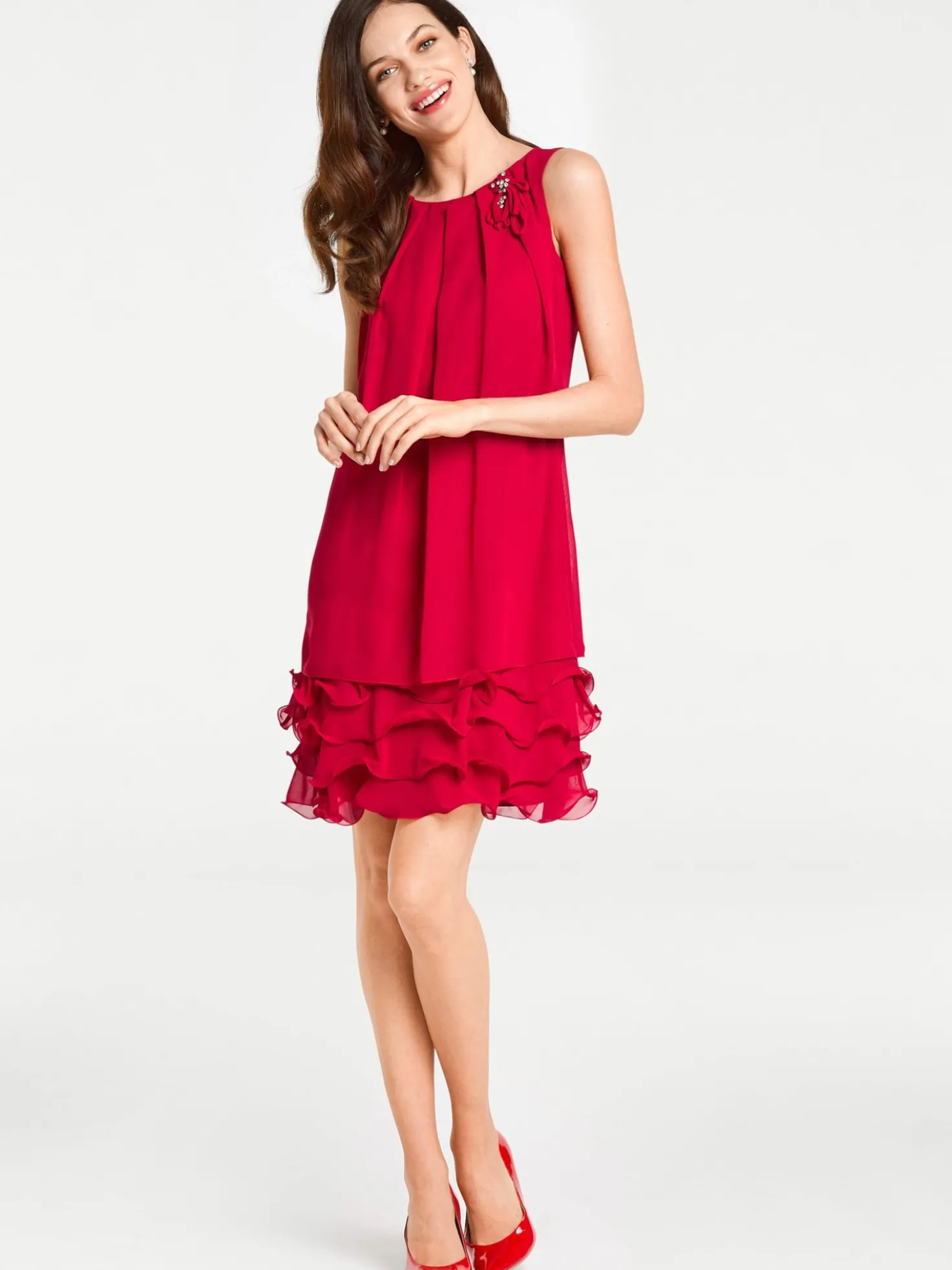 Cocktailkleid mit Rüschen am Saum