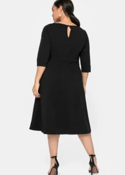 Cocktailkleid mit Spitzeneinsatz